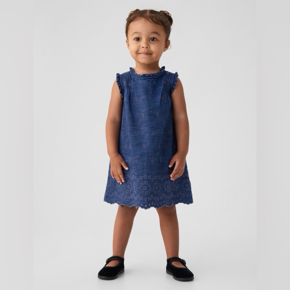 Gap × DÔEN Baby Eyelet Denim Dress NWT Size 4 - Picture 2 of 7